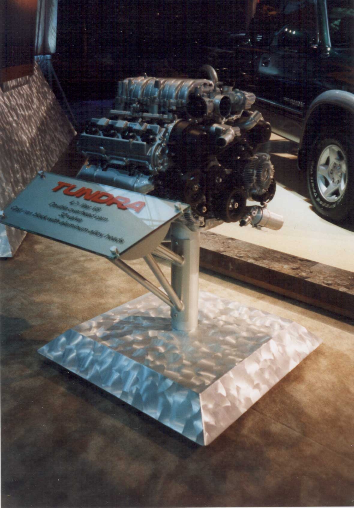 Engine_Stand